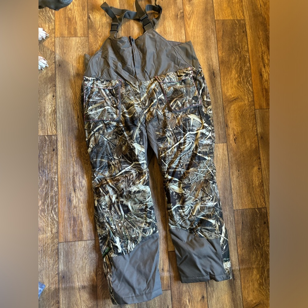 Camo overalls Game-Winner